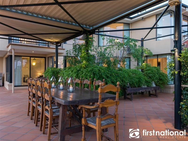 6 Farm Lane, Berwick VIC 3806