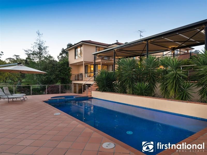 6 Farm Lane, Berwick VIC 3806