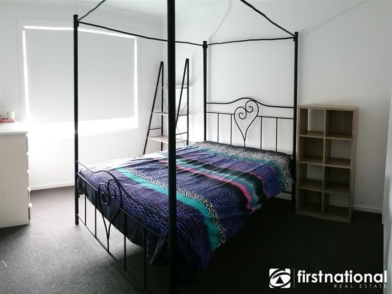 28/23 Atlantic Drive, Pakenham VIC 3810