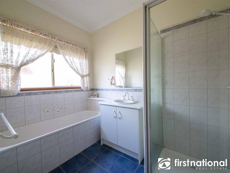 38 Stockmans Circuit, Pakenham VIC 3810