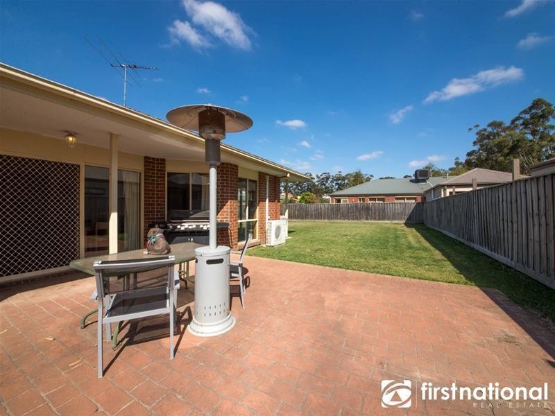 38 Stockmans Circuit, Pakenham VIC 3810