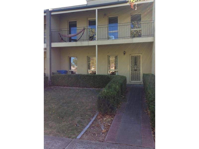 7/10 Parkhill Drive, Berwick VIC 3806