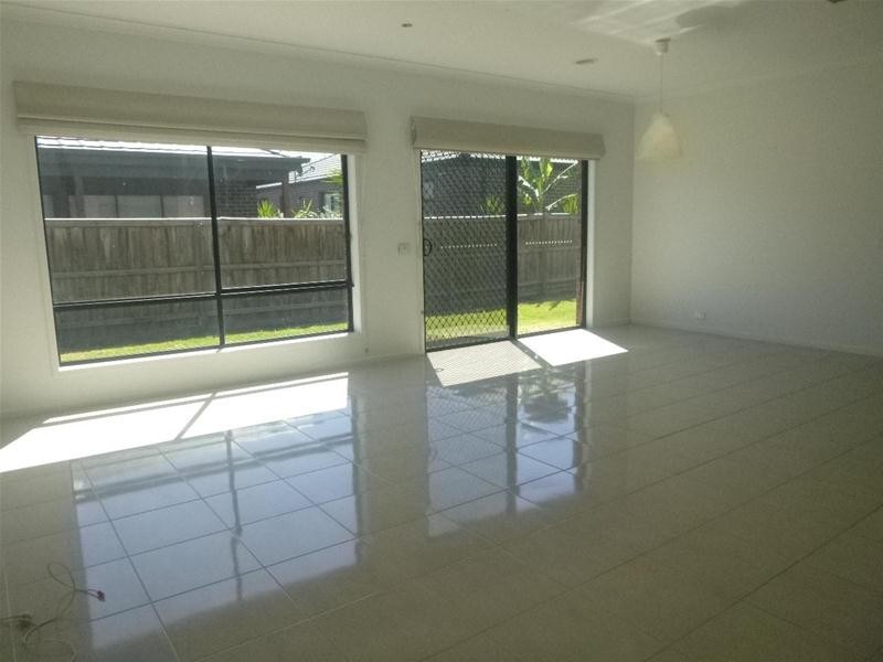 22 Georgetown Way, Officer VIC 3809