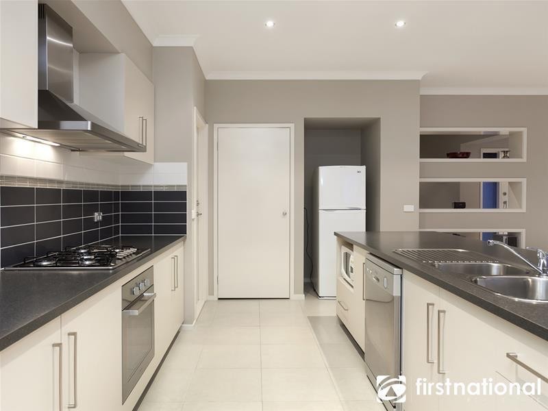 11 Ben Cairn Mews, Pakenham VIC 3810