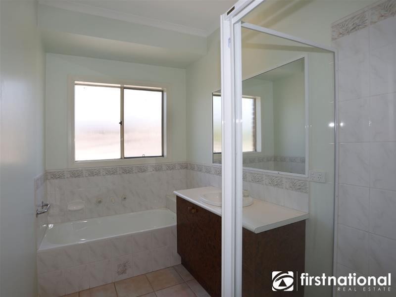 9 Innes Court, Berwick VIC 3806