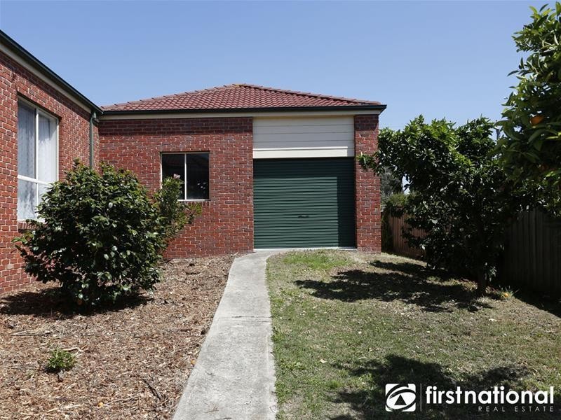9 Innes Court, Berwick VIC 3806