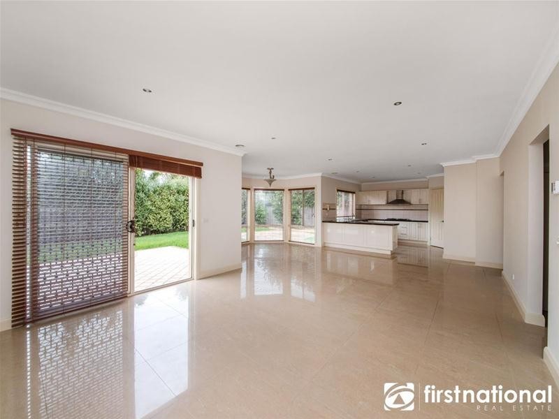 9 Packard Street, Berwick VIC 3806