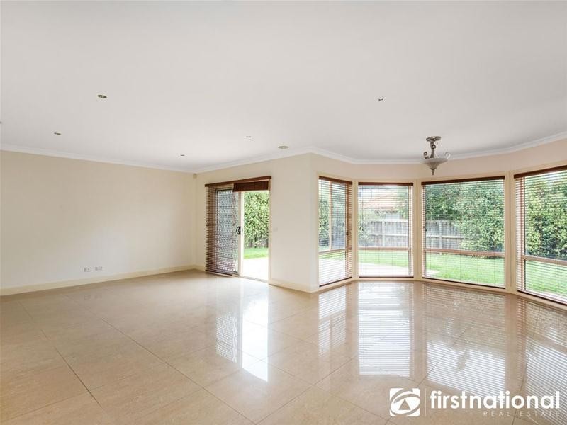 9 Packard Street, Berwick VIC 3806