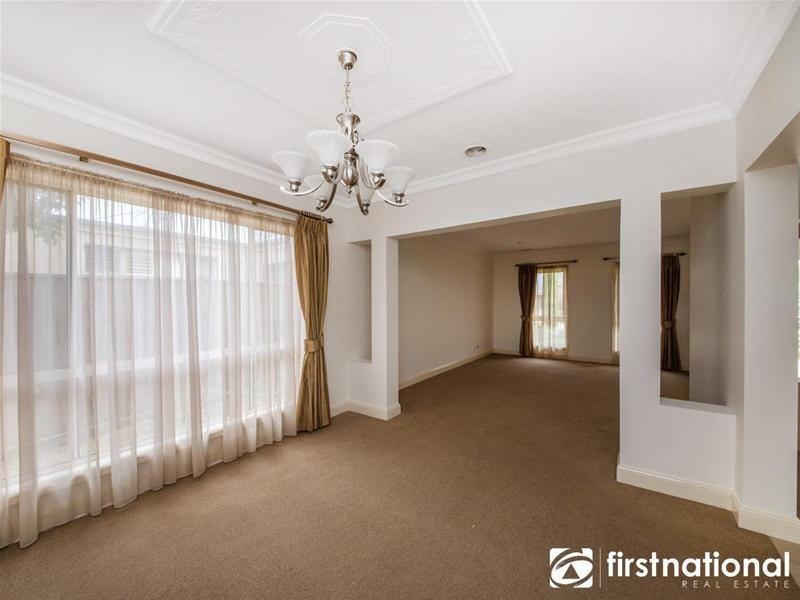 9 Packard Street, Berwick VIC 3806