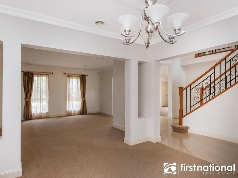 9 Packard Street, Berwick VIC 3806