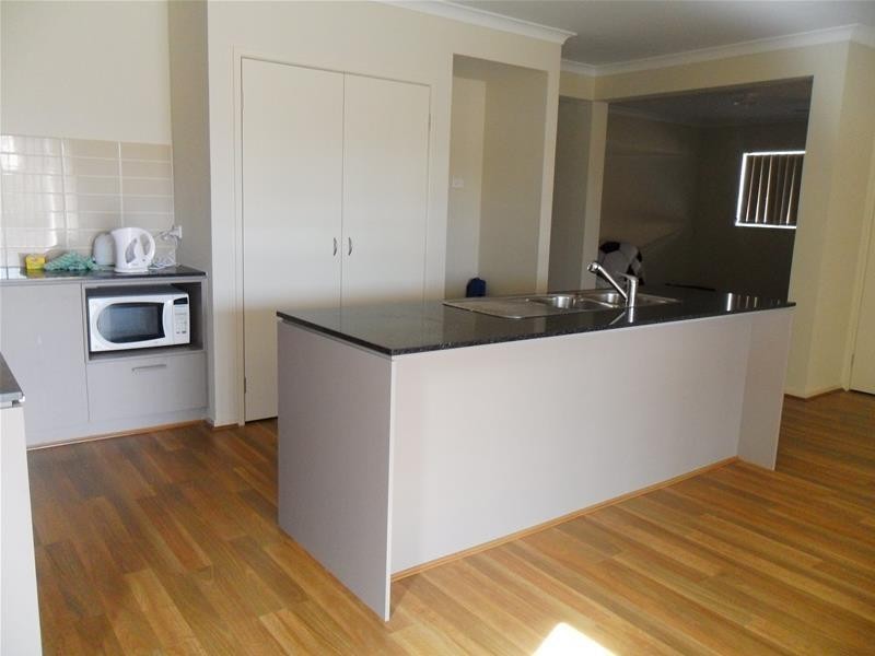 7 Heathfield Lane, Officer VIC 3809