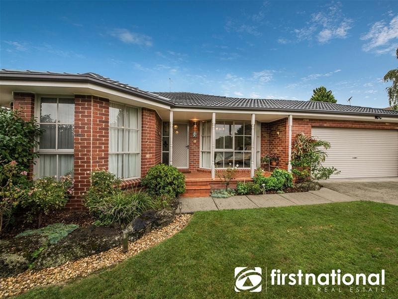 2 Bayliss Court, Berwick VIC 3806