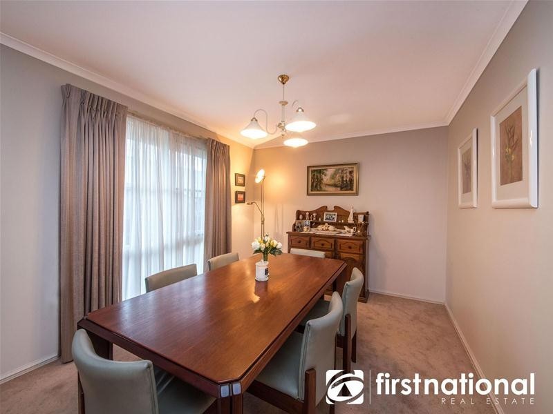 2 Bayliss Court, Berwick VIC 3806