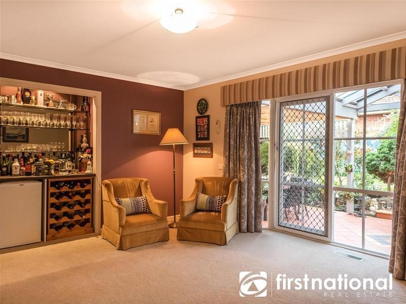 2 Bayliss Court, Berwick VIC 3806