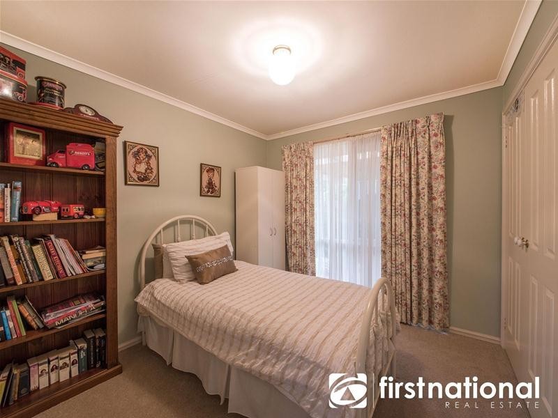 2 Bayliss Court, Berwick VIC 3806