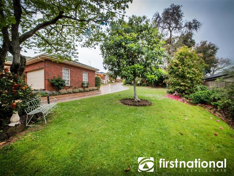 2/32 Langmore Lane, Berwick VIC 3806