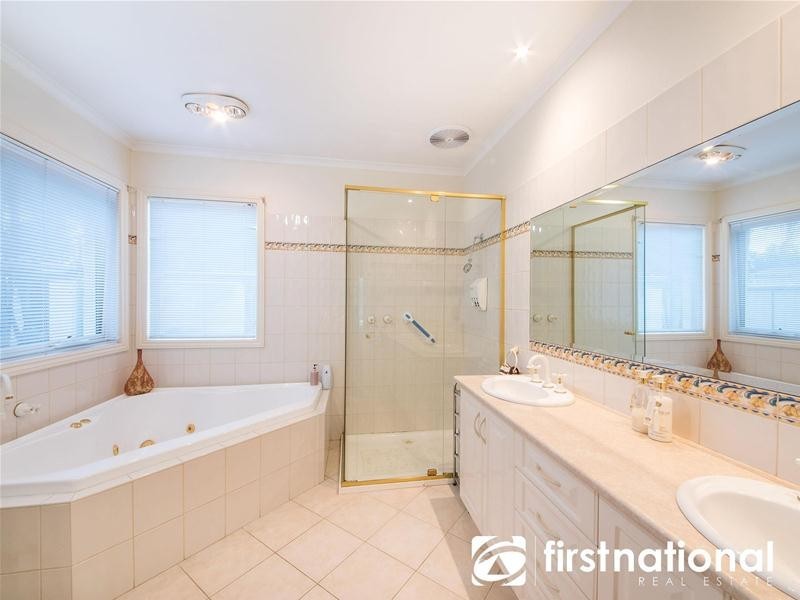 78 The Boulevard, Narre Warren South VIC 3805