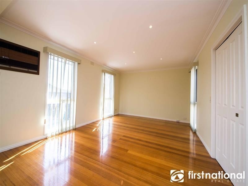 10 Slingsby Avenue, Beaconsfield VIC 3807