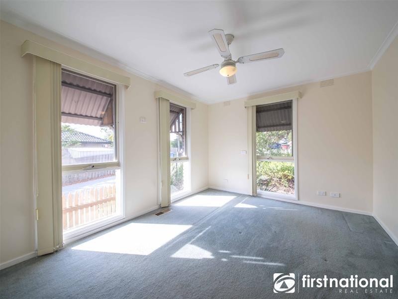 10 Slingsby Avenue, Beaconsfield VIC 3807