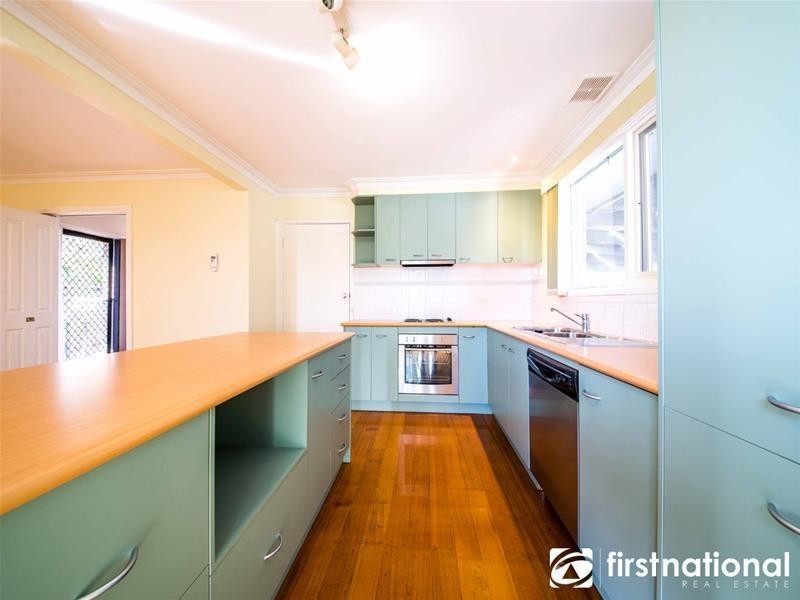 10 Slingsby Avenue, Beaconsfield VIC 3807