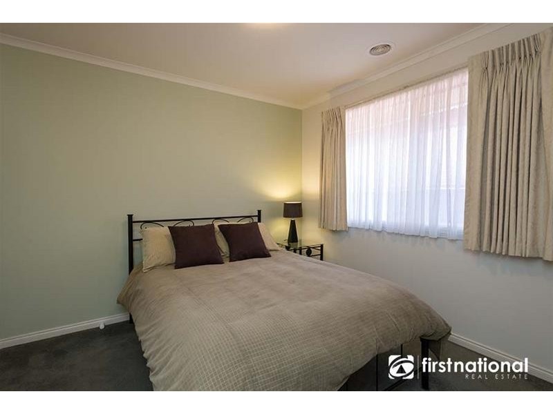 2 McIlwraith Court, Berwick VIC 3806