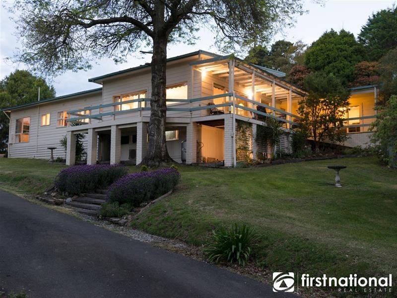 10 Sugarloaf Road, Beaconsfield Upper VIC 3808