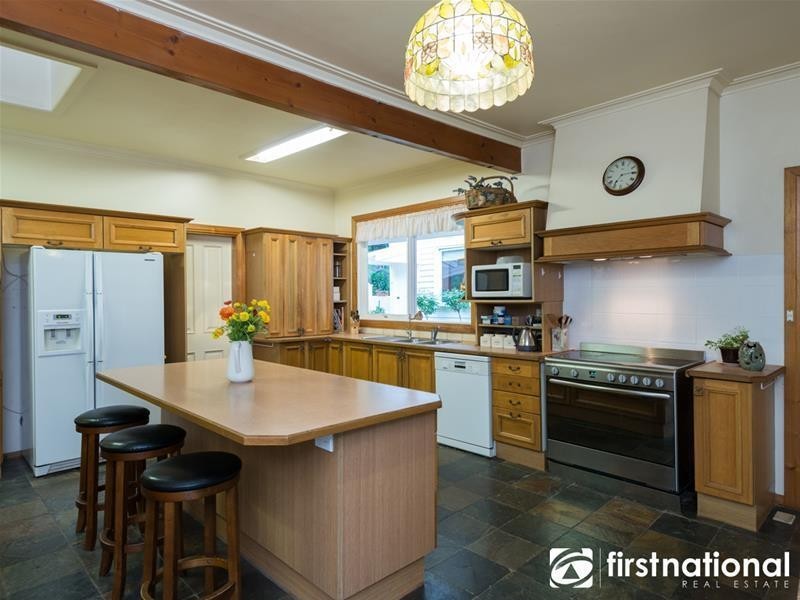 10 Sugarloaf Road, Beaconsfield Upper VIC 3808