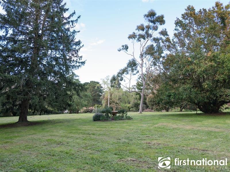 10 Sugarloaf Road, Beaconsfield Upper VIC 3808