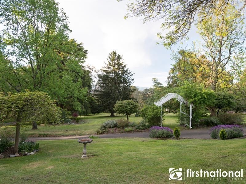 10 Sugarloaf Road, Beaconsfield Upper VIC 3808