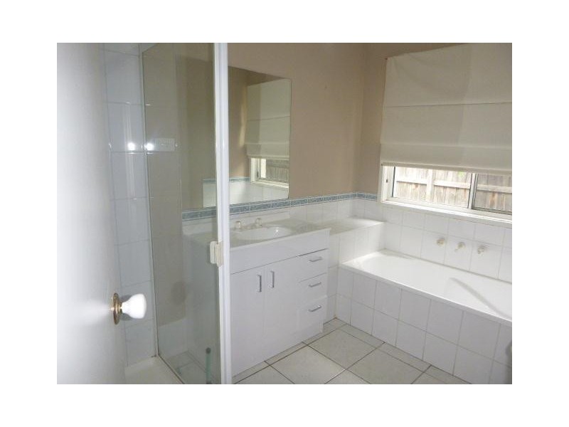 156 Harold Keys Drive, Narre Warren South VIC 3805