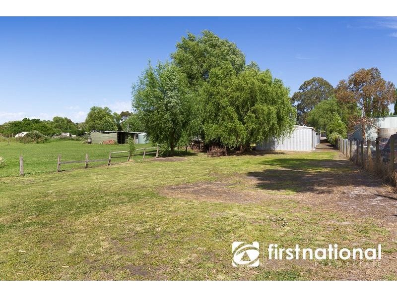 6 Dixons Road, Cardinia VIC 3978