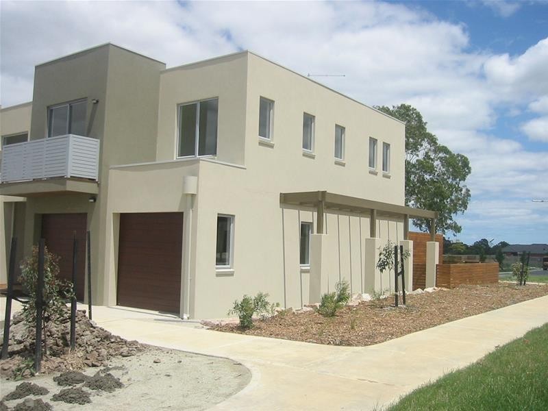 2 Manna Row, Officer VIC 3809