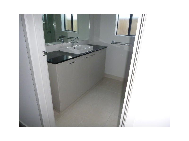 11 Anvil Way, Clyde North VIC 3978