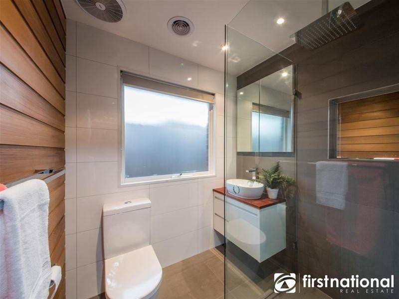 10 Insignia Crescent, Berwick VIC 3806