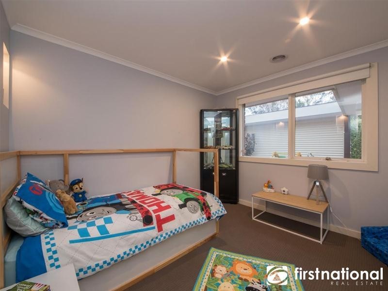 10 Insignia Crescent, Berwick VIC 3806