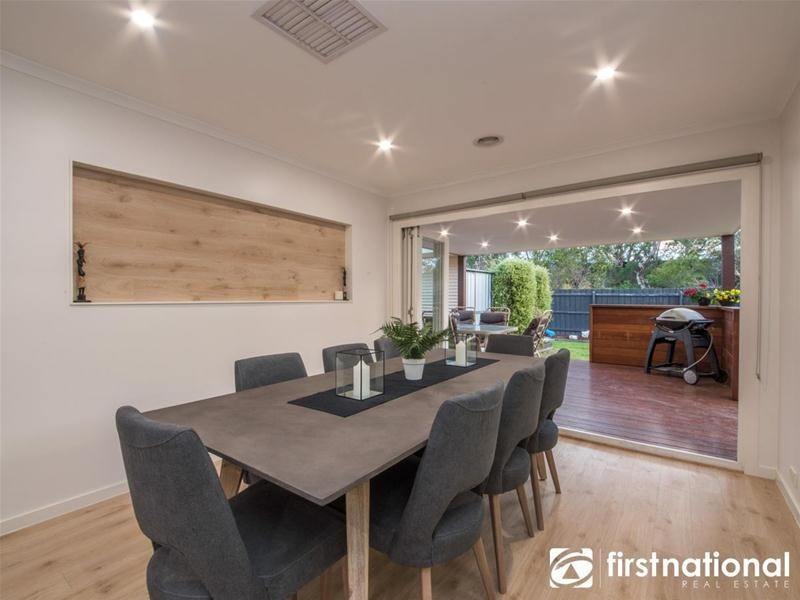 10 Insignia Crescent, Berwick VIC 3806