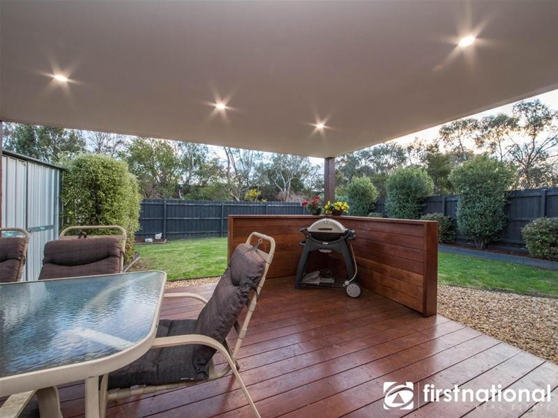 10 Insignia Crescent, Berwick VIC 3806