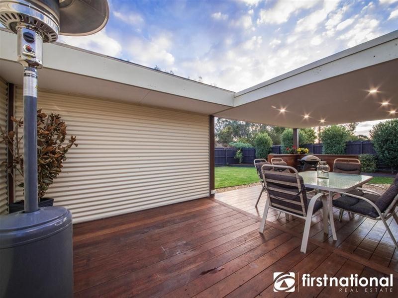 10 Insignia Crescent, Berwick VIC 3806