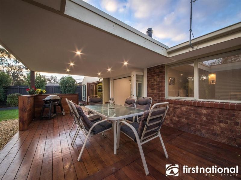 10 Insignia Crescent, Berwick VIC 3806
