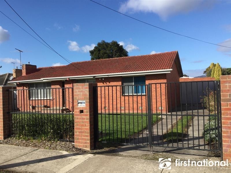 77 Princes Highway, Pakenham VIC 3810