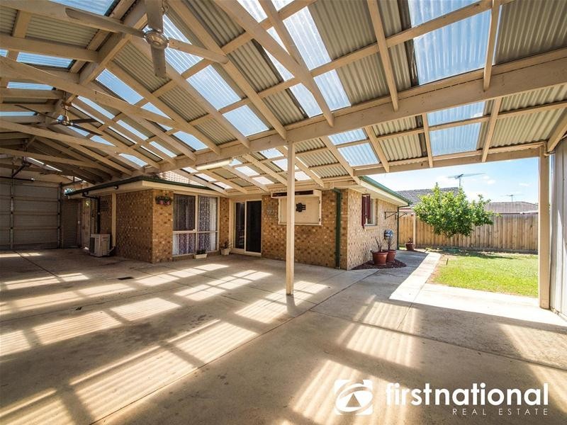 52 Amber Crescent, Narre Warren VIC 3805