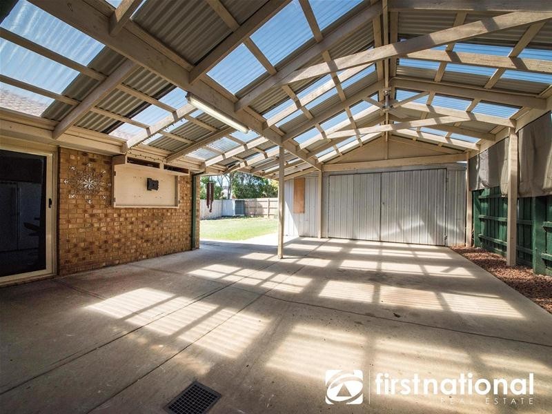 52 Amber Crescent, Narre Warren VIC 3805