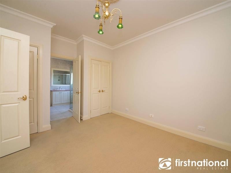 3B Allardice Parade, Berwick VIC 3806