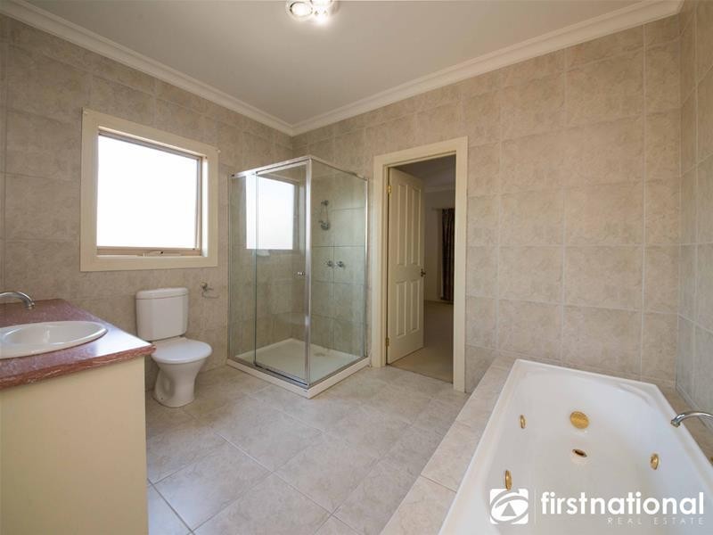 3B Allardice Parade, Berwick VIC 3806