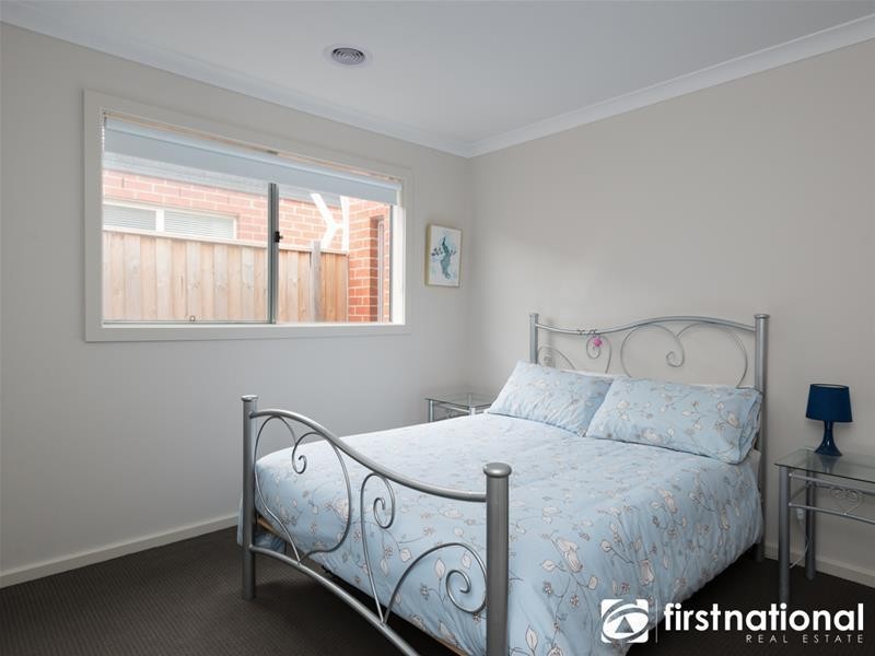 9 Heathfield Lane, Officer VIC 3809