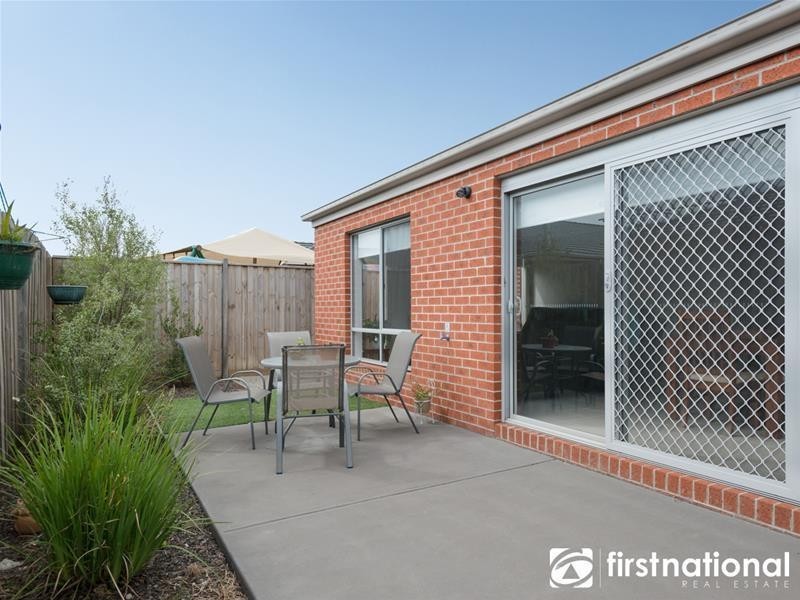 9 Heathfield Lane, Officer VIC 3809