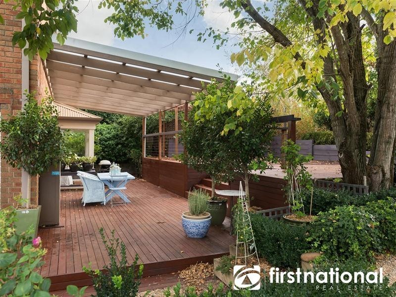 54 William Road, Berwick VIC 3806