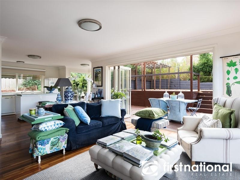 54 William Road, Berwick VIC 3806