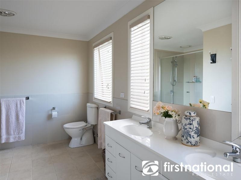 54 William Road, Berwick VIC 3806