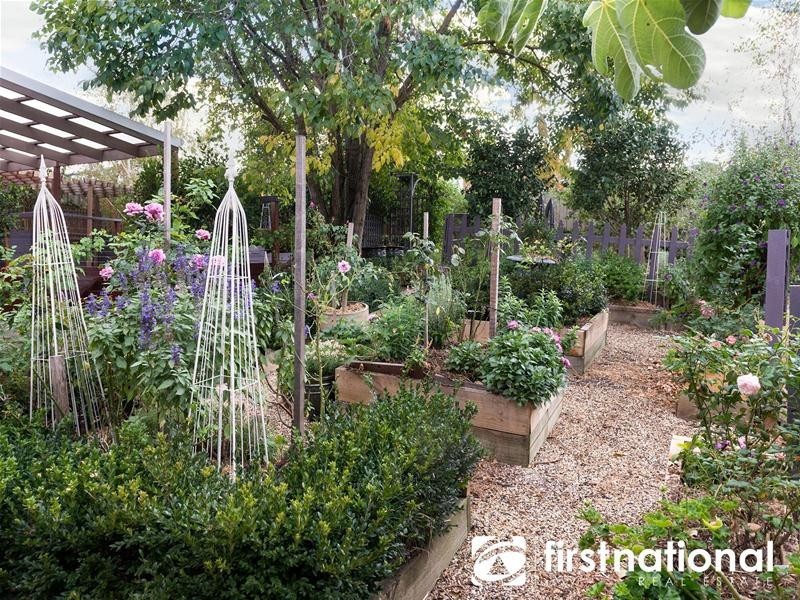 54 William Road, Berwick VIC 3806